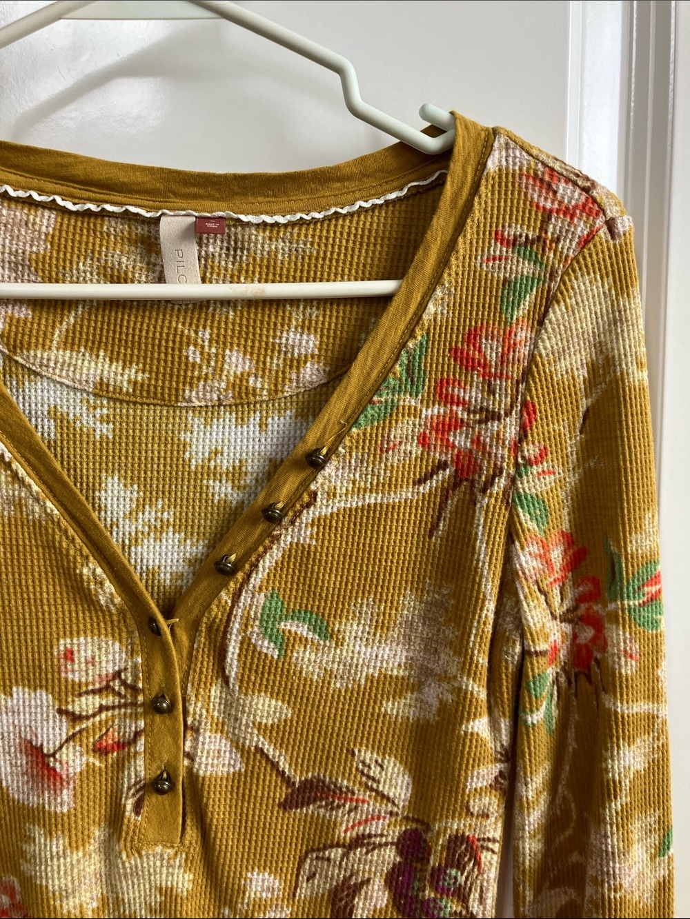 Pilcro Mustard Floral Waffle Knit Henley Top Boho M